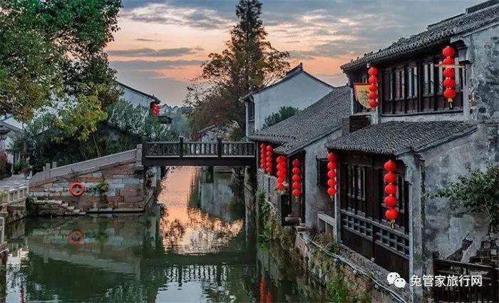 逃离绿色山谷